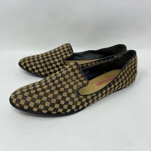 C Label Black and Gold Checkered Slip On Flat Loafers.
Women’s Size US 7.5